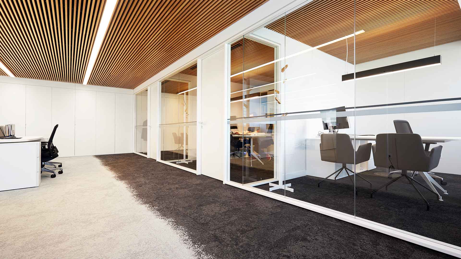 Diseño y construcción completa de las oficinas Bank Degroof Petercam