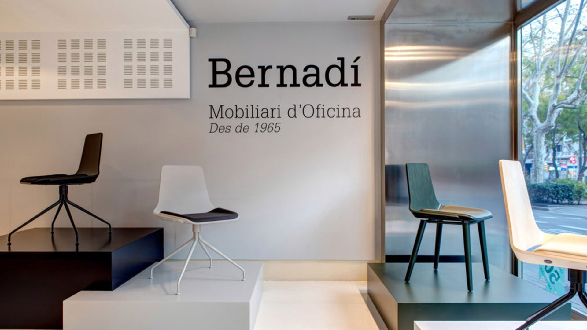 Strategy, design and build of the Bernadí showroom