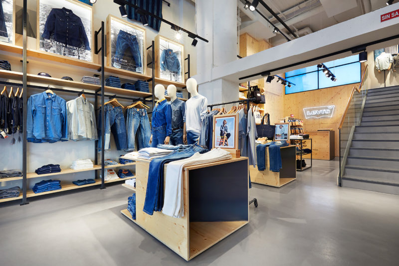 GrupIdea_Levis-4.jpg Construcción y adecuación interior de locales para Levi's