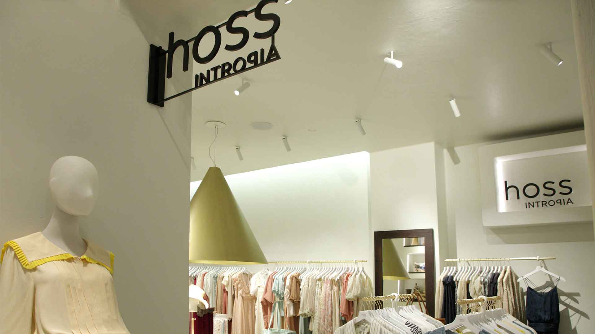 Shopfitting and renovation of stores for Hoss Intropia