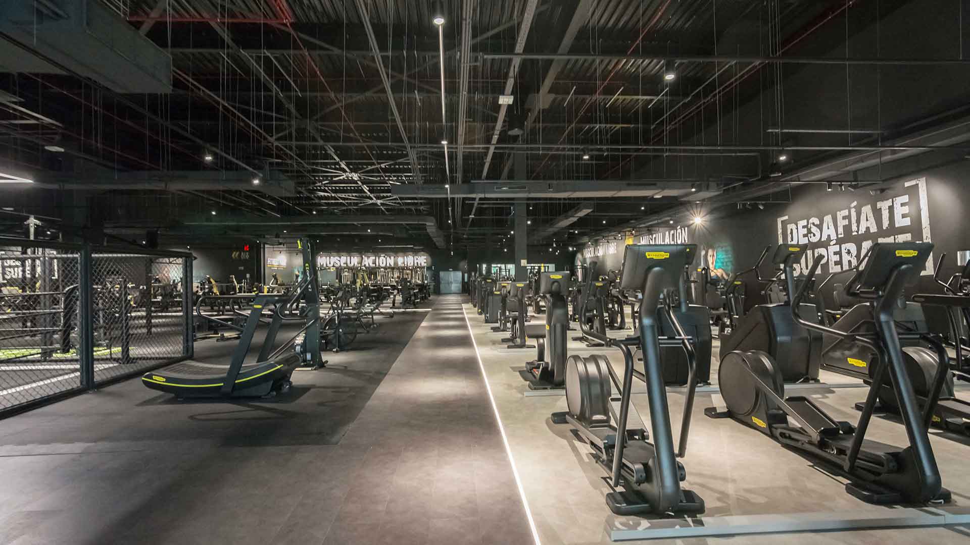 Fitness Park a confié à Grup Idea la réalisation d'une nouvelle salle de sport située dans le CC Nevada, à Grenade. Le projet a été développé.